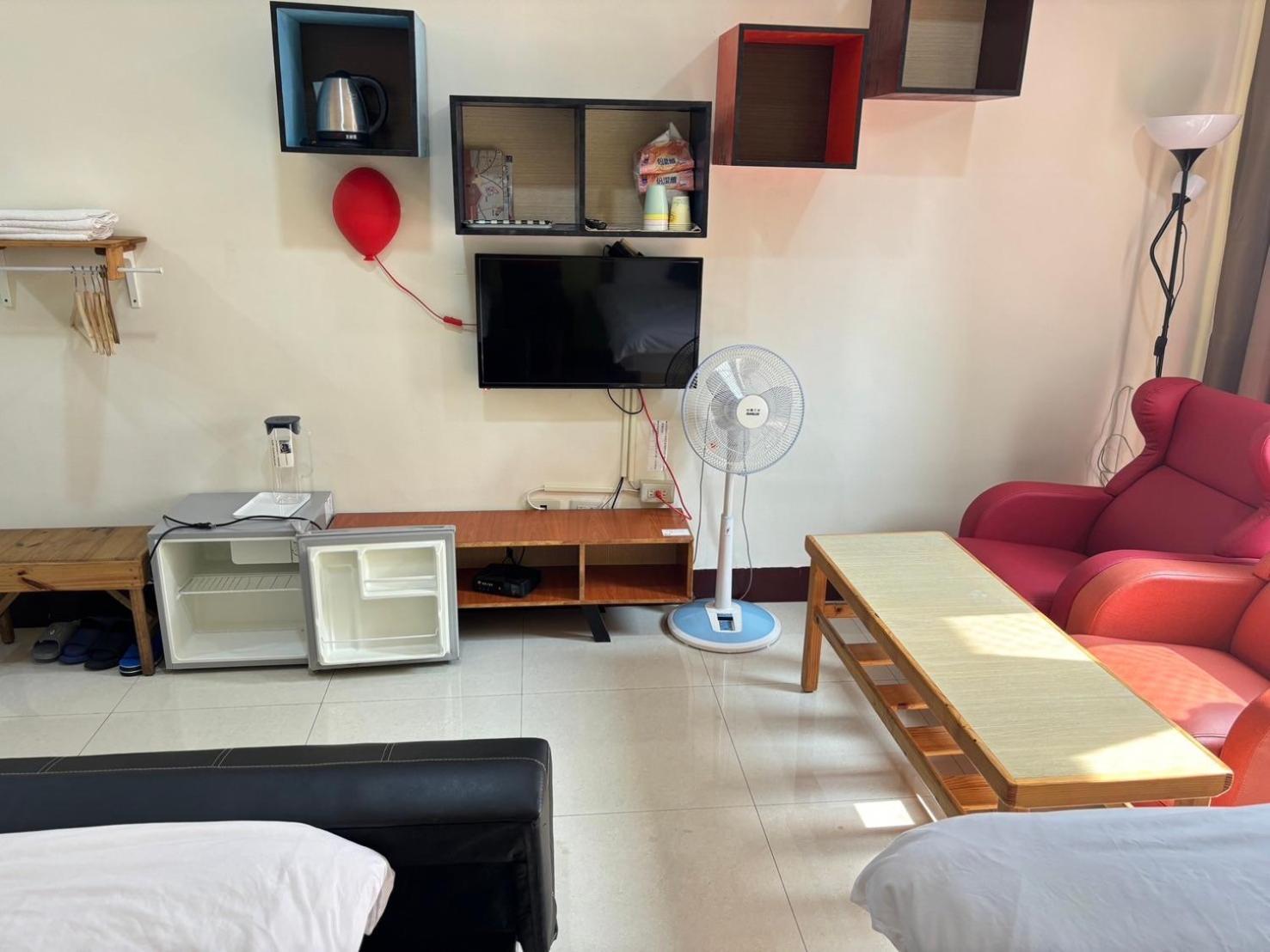 Luyu Homestay Луган Экстерьер фото